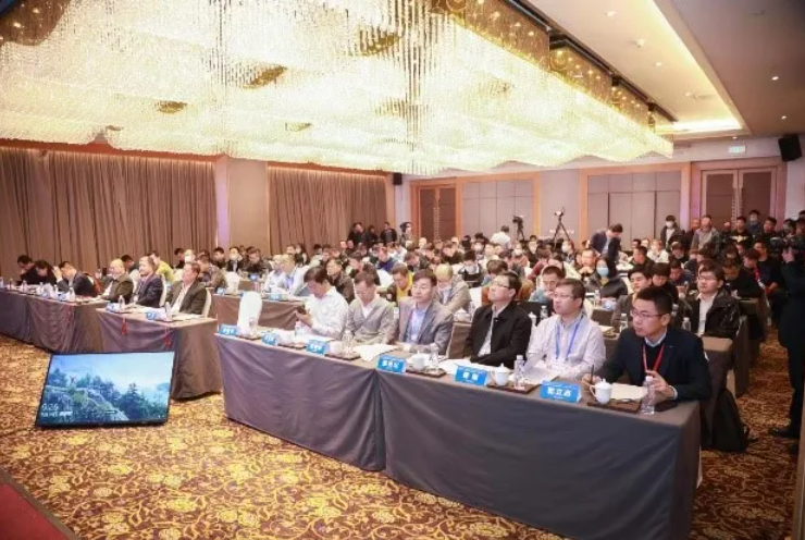 新開普參加內(nèi)蒙古教育信息化“十四五”規(guī)劃研討會(huì)并作主題報(bào)告宣講(圖3)