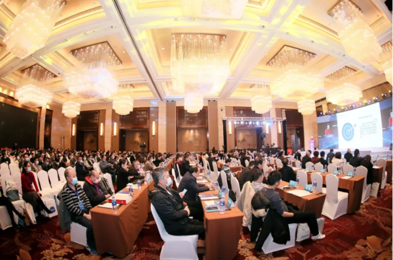 新開普出席2020年四川省高等教育學會學術(shù)研討會暨學術(shù)年會，并現(xiàn)場捐贈價值10萬元設(shè)備助力四川鄉(xiāng)村學校信息化提升(圖1)