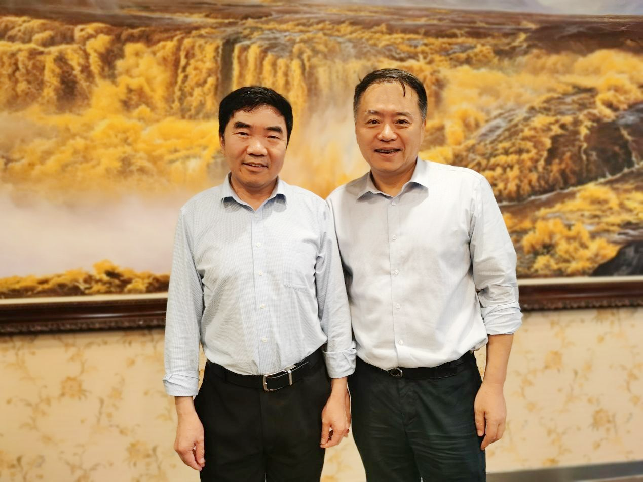 校企協(xié)同 共育共創(chuàng) | 河南財(cái)政金融學(xué)院副校長(zhǎng)王忠勇一行蒞臨新開普走訪交流(圖5)